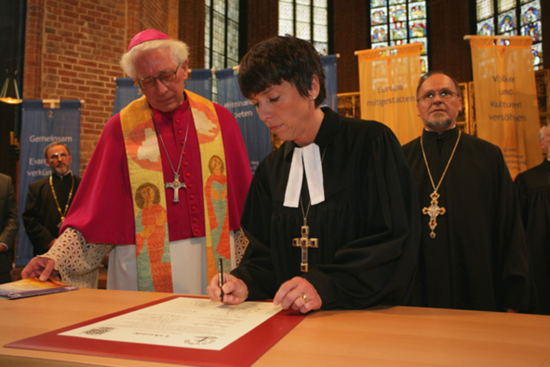 Unterzeichung Homeyer-Käßmann-Pejic