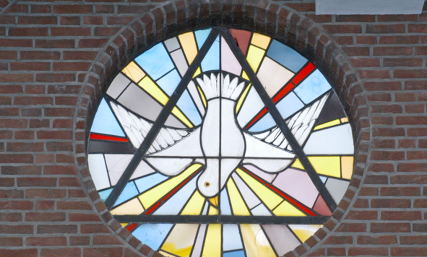 Kirchenfenster Taube